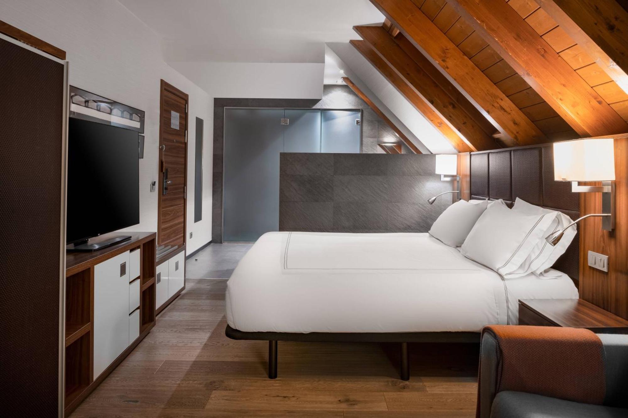 Hotel Ac Baqueira Ski Resort, Autograph Collection Baqueira Beret Dış mekan fotoğraf
